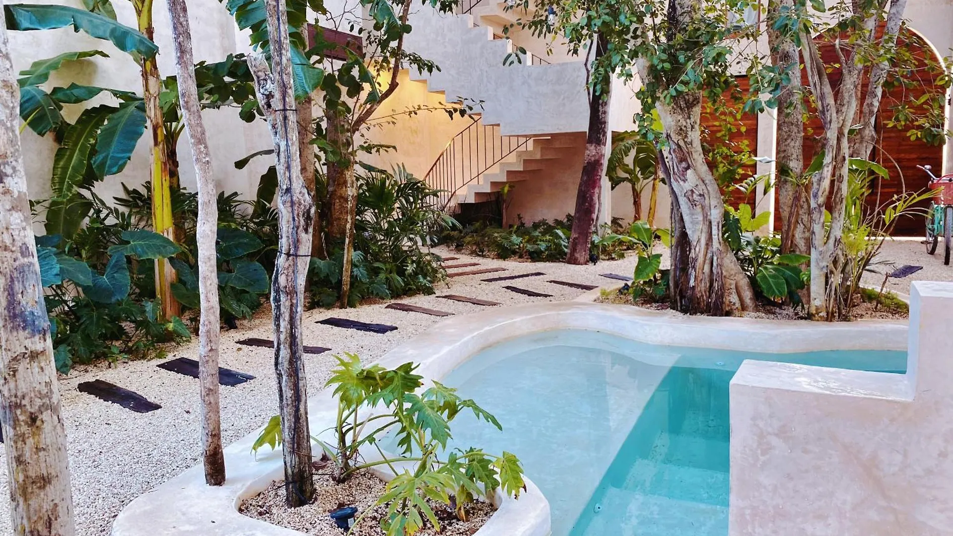 Makan Brand New 2-Bedroom Apt With Patio And Pool Tulum